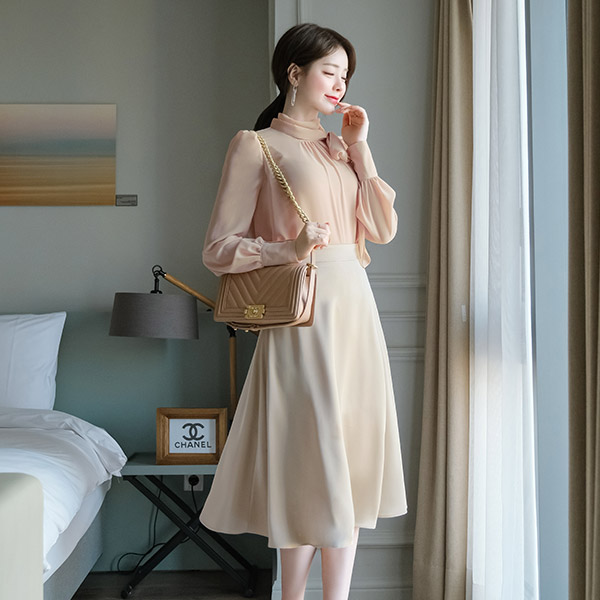 sk3949 사이드 콩단추 디테일의 새틴 플레어 여신 스커트 skirt