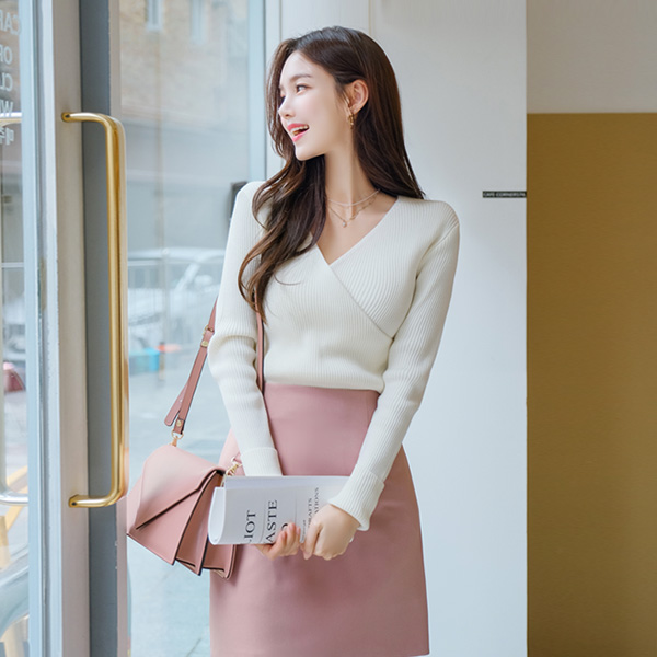 nt2085 바디 라인을 쫀득하게 잡아주는 랩 디자인의 V넥 세로 골지 니트 knit
