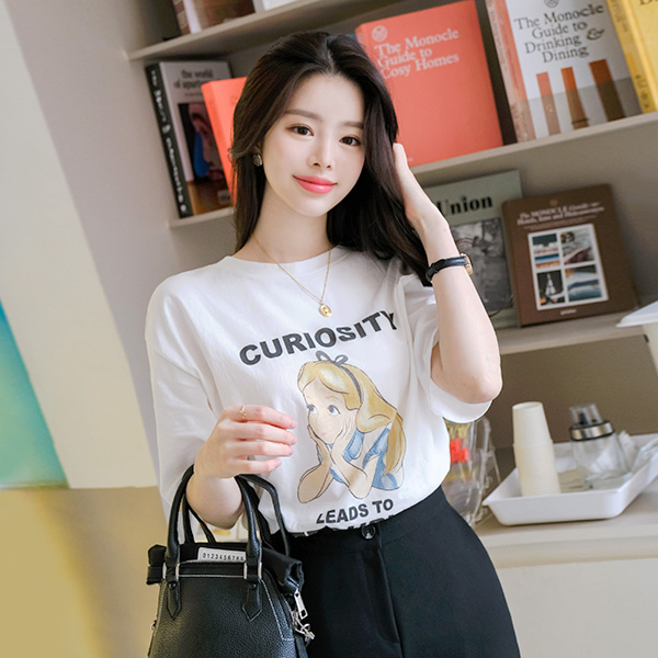 ts1931 이상한 나라의 앨리스 캐릭터 프린팅 루즈핏 반팔 티셔츠 tee