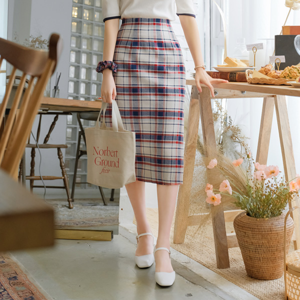 sk4019 캠퍼스룩 포인트룩으로 좋은 레트로감성 체크패턴의 뒷밴딩 롱스커트 skirt