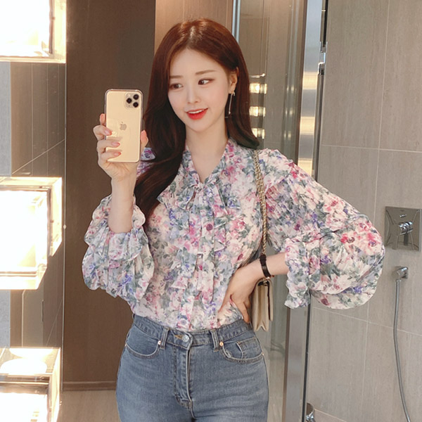 bs4987 플리츠 소매로 드라마틱한 실루엣을 완성한 프릴 리본넥 플라워 블라우스 blouse