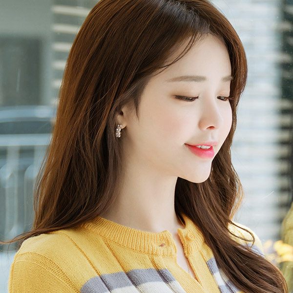 ac4429 로맨틱함이 물씬 느껴지는 진주 장식의 이어링 세트 earring set