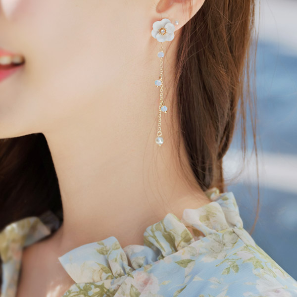 ac4448 꽃이 피어난듯 사랑스러운 체인롱드롭 포인트 이어링earring