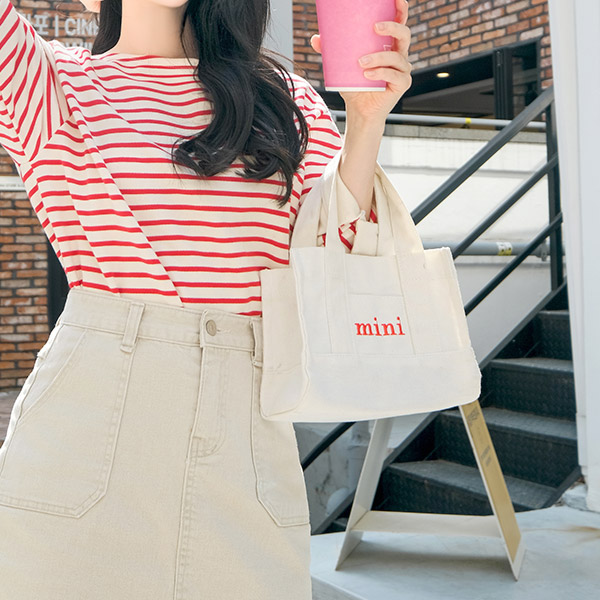 bg985 배색 레터링과 컴펙트한 사이즈로 제작된 데일리 캐쥬얼 토드, 숄더백 bag