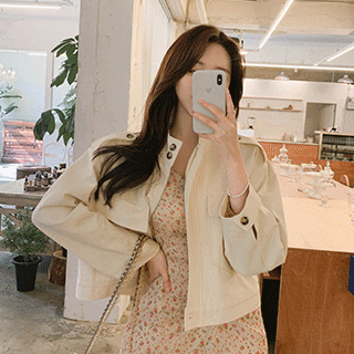 데일리하게 즐기기좋은 빅사이즈 포켓 디자인의 반하이넥 오버핏 데일리 야상점퍼 jumper