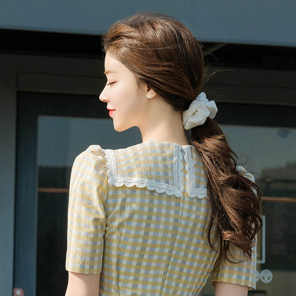 ac4478 아일렛 펀칭 디자인으로 사랑스럽게 제작된 코튼 곱창 헤어밴드 hairband