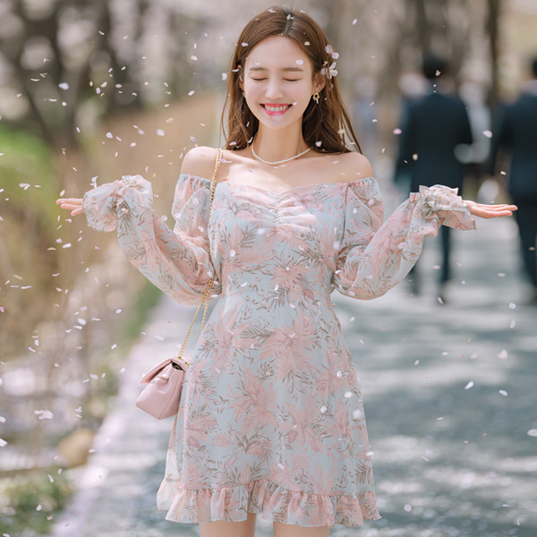 op8923 프레쉬한 리프패턴의 오프숄더 가능한 스퀘어넥 디자인 플레어 미니원피스 dress