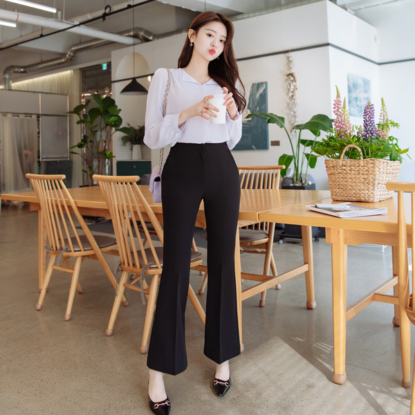 ps2140 아뜨랑스 메이드로 퀄리티높게 제작된 2기장 타입의 세련된 부츠컷 롱슬랙스 slacks