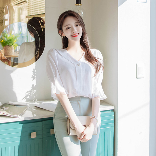 bs5076 세련된 소매 핀턱 디자인의 Y넥 히든버튼 진주포인트 7부 블라우스 blouse