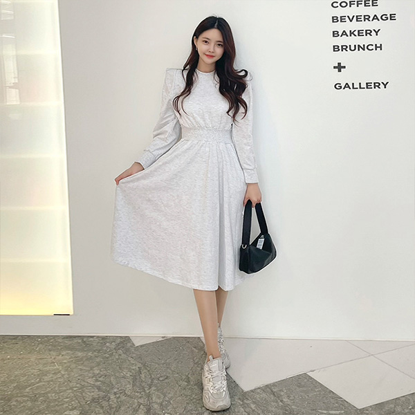 op8945 유니크한 숄더 포인트의 허리밴딩 맨투맨 플레어 원피스 dress