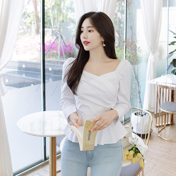 bs5107 산뜻한 코튼 패브릭의 퍼프소매 7부 레글런 페플럼 블라우스 blouse
