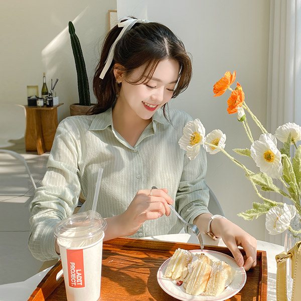 bs5116 코튼혼방 소재감과 스트라이프 패턴으로 산뜻하게 입기 좋은 내추럴 데일리 남방 blouse