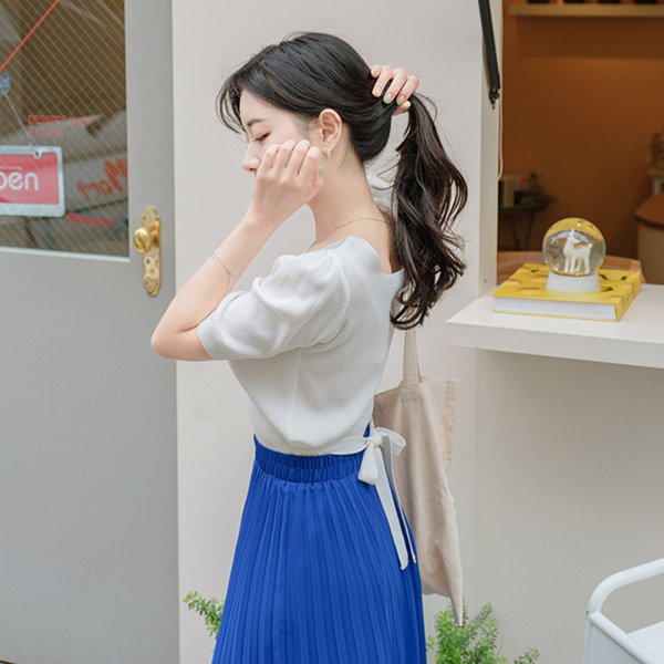 nt2160 뒷모습 리본디테일로 포인트를 준 스퀘어넥 디자인의 반팔소매 니트티셔츠 knit