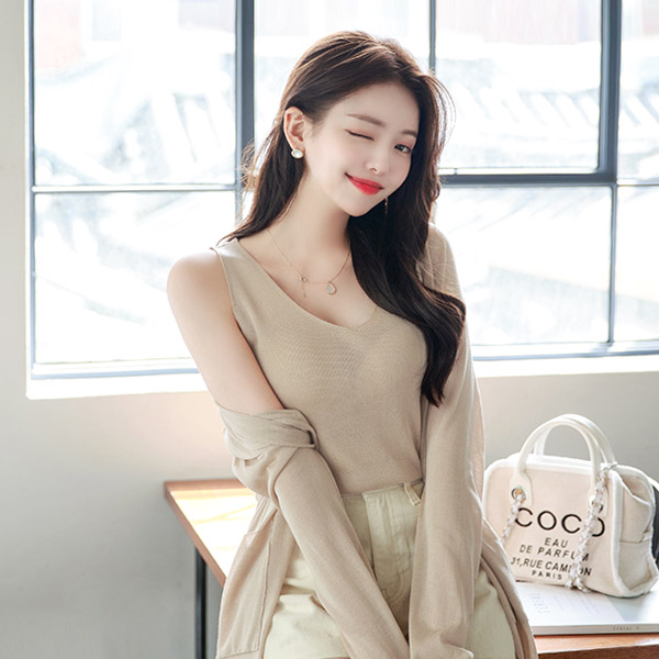 nt2165 심플한 베이직 디자인으로 여름 내내 입기 좋은 브이넥 슬리브리스 니트 knit