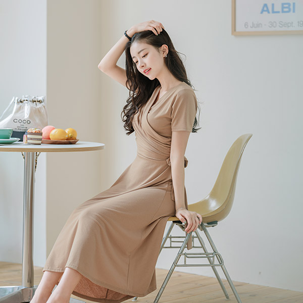 op9175 매끈하고 부드러운 감촉의 꾸안꾸정석 리본스트랩 데일리 롱원피스 dress