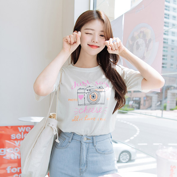 ts2079 키치한 카메라 일러스트와 감각적인 레터링 디자인의 러블리 반팔 티셔츠 tee