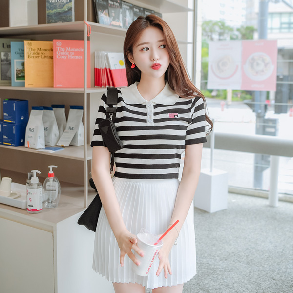 nt2206 부드럽고 촉촉한 터치감과 센스있는 패치 장식이 돋보이는 스트라이프 카라 반팔 크롭 니트탑 knit