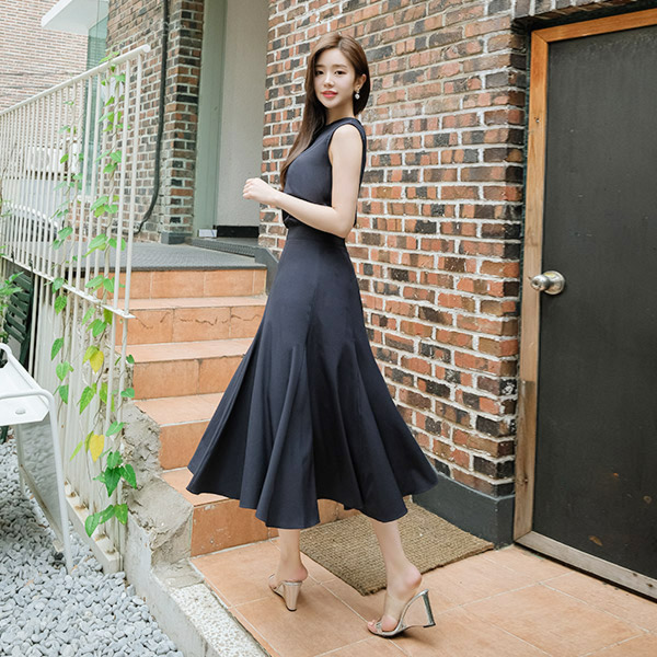 sk4185 언밸런스한 절개 훌디자인의 드레시한 페미닌 미디롱 플레어 스커트 skirt