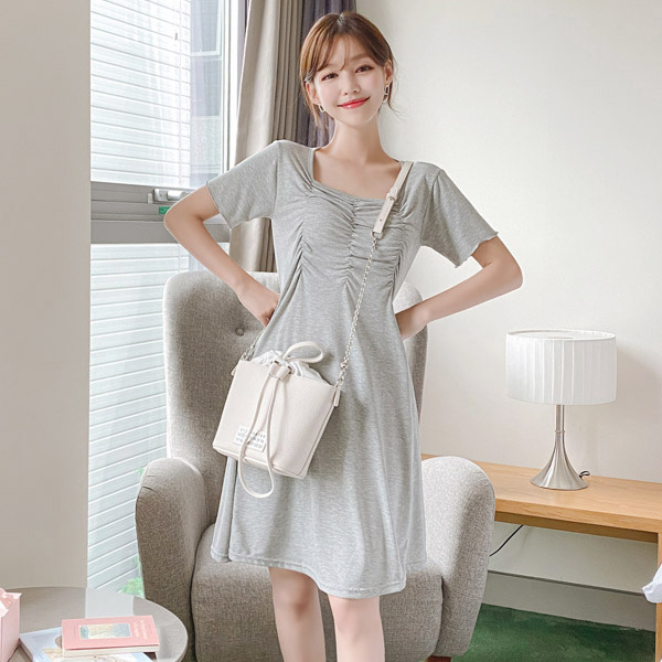 op9400 셔링 디테일로 포인트있는 스퀘어넥 플레어 훌 원피스 dress