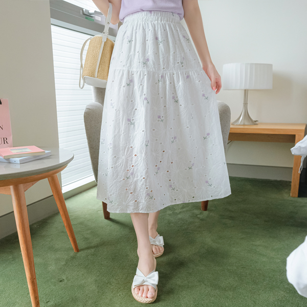 sk4195 은은한 퍼플컬러 플라워 자수 포인트의 레이스 펀칭 스커트 skirt