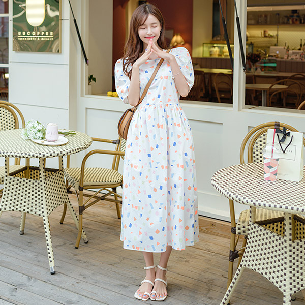 op9463 상큼 발랄한 무드로 완성된 알록달록 패턴과 백 라인 버튼 장식 포인트 퍼프 롱 원피스 dress