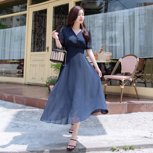 op9490 V넥 랩 디자인과 퍼프소매로 우아하게 제작된 요루쉬폰 뒷리본 반팔 롱원피스 dress