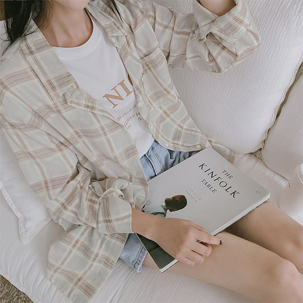bs5311 얇고 가벼워 청량감이 느껴지는 여리여리 체크 배색 코튼셔츠 blouse
