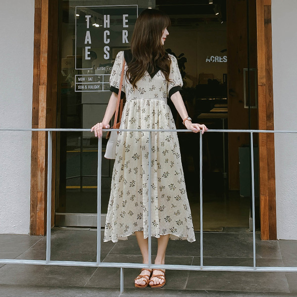 op9661 잔주름이 매력적인 배색 로즈 패턴의 빅카라 A라인 반팔 롱 원피스 dress