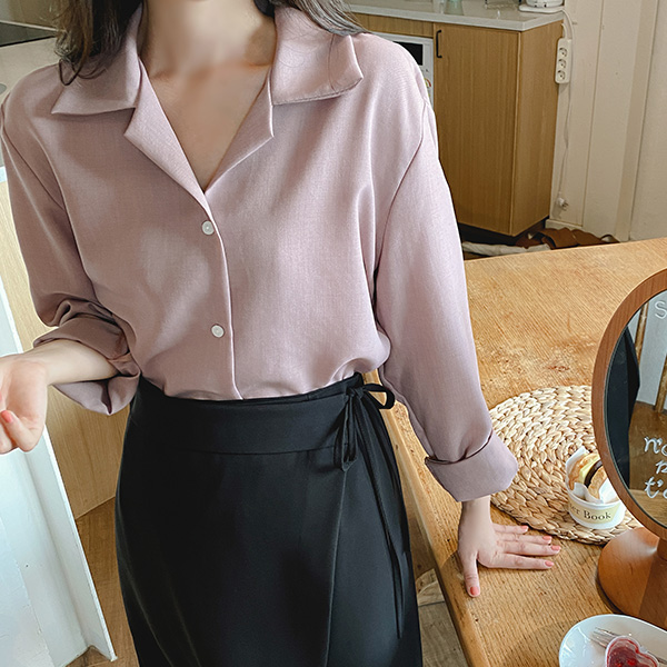 bs5382 내추럴한 무드로 완성된 베이직한 디자인의 오픈카라 긴팔 셔츠 blouse