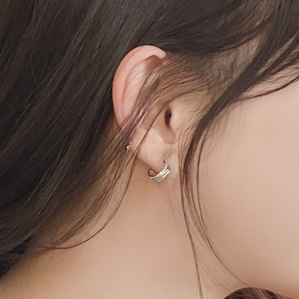 ac4688 트리플 라인의 큐빅 세팅 모던 실버 이어링 earring