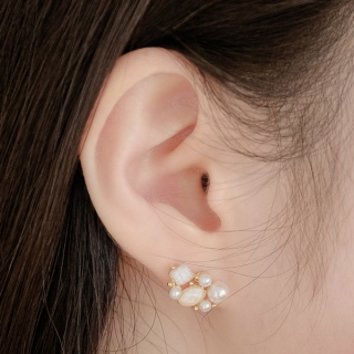 고급스럽게 착용하기 좋은 다양한 큐빅 장식의 진주 포인트 미니 이어링 earring