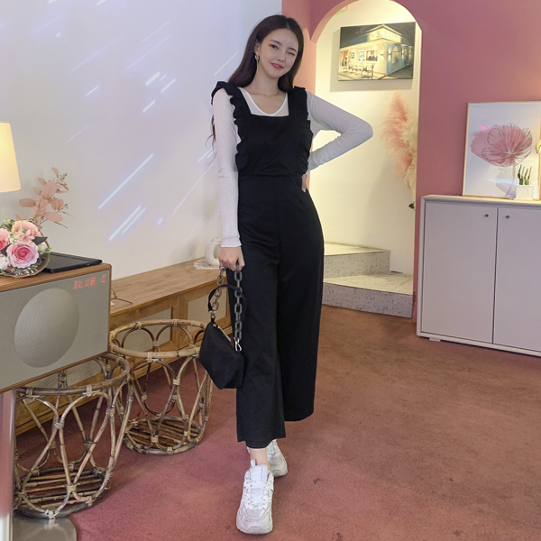 op9870 러블리한 무드의 날개 프릴 장식 롱 멜빵 팬츠 dress