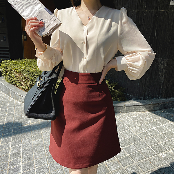 bs5458 고급스러운 무드가 느껴지는 시스루 포인트 V넥 쉬폰 블라우스 blouse