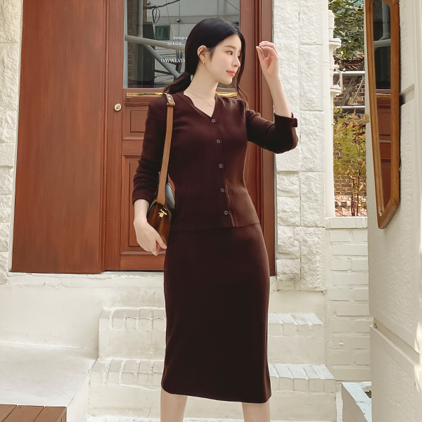 op9939 베이직한 무드의 세로골지 가디건과 미디롱 H라인 밴딩스커트 투피스 세트 two piece set