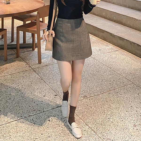 sk4326 고급스러운 잔체크패턴의 데일리하게 입기 좋은 세미 A라인 미니스커트 skirt