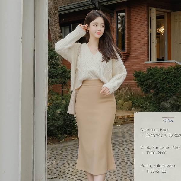 sk4355 쫀득한 신축성의 편안하고 엣지있는 머메이드핏 미디 분또 스커트 skirt