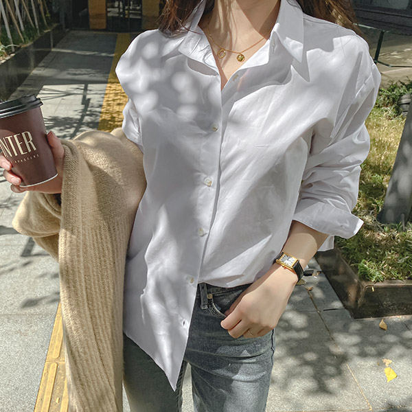 bs5499 베이직한 디자인과 바스락거리는 코튼 소재의 데일리 루즈핏 셔츠 blouse