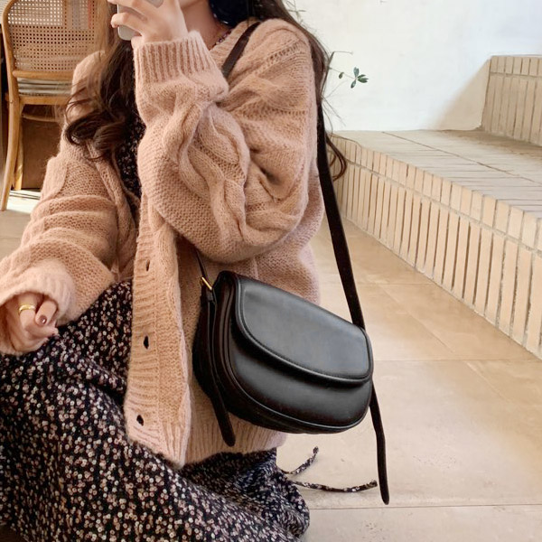bg1158 데일리로 즐기기 좋은 둥근 스퀘어 사이드 금장 버클 포인트 숄더 백 bag