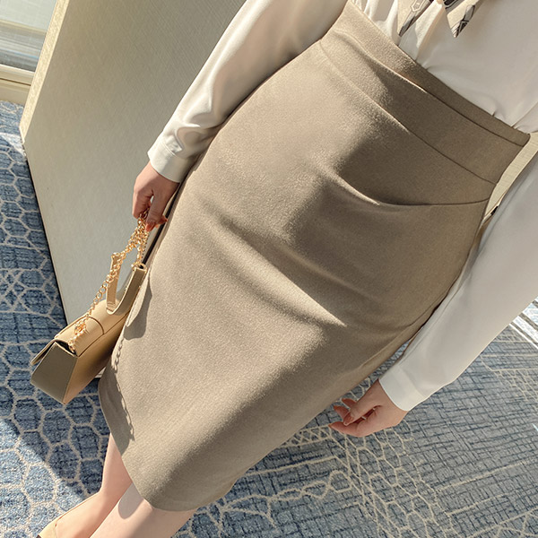 sk4397 세련된 무드의 언발런스 드레이핑 디테일 H라인 미디스커트 skirt