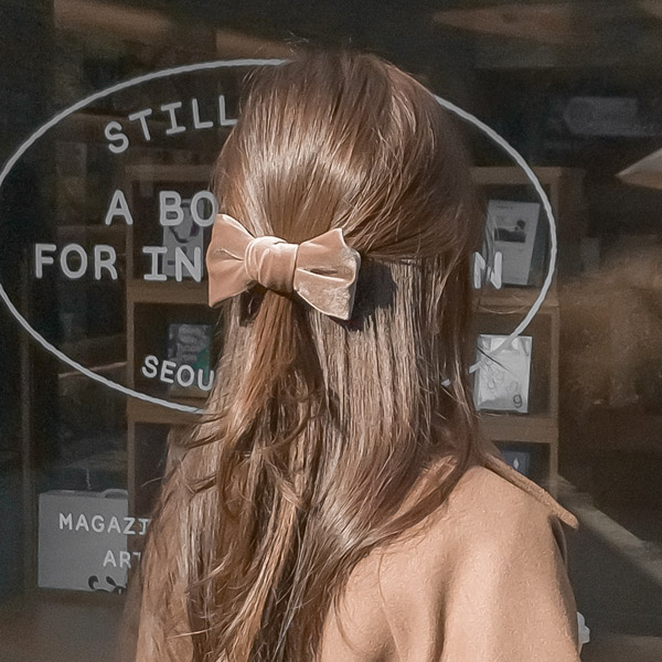 ac4780 포근하고 로맨틱한 무드의 벨벳 빅 리본 셔링 헤어핀 hairpin