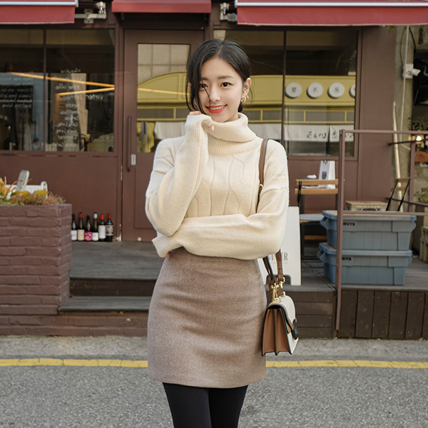 sk4443 따뜻하고 부드러운 울혼방 소재의 하이웨이스트 보카시 H라인 미니스커트 skirt