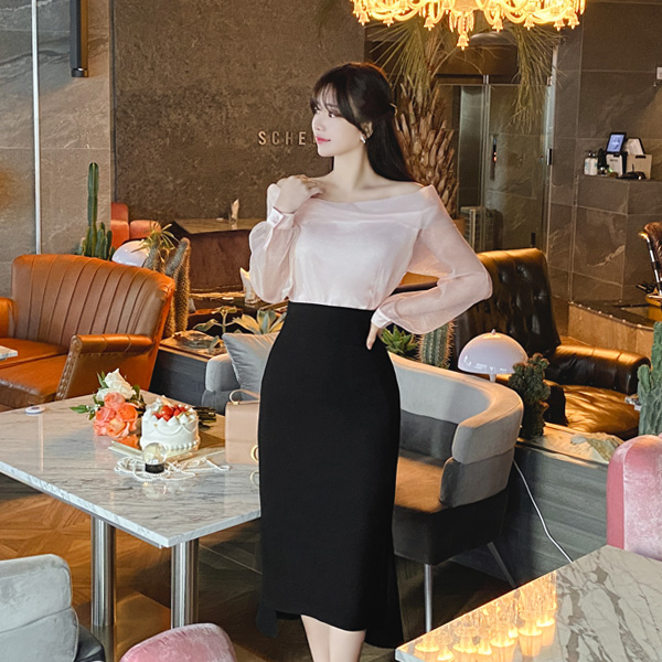 bs5572 샤롤드 오프숄더 블라우스