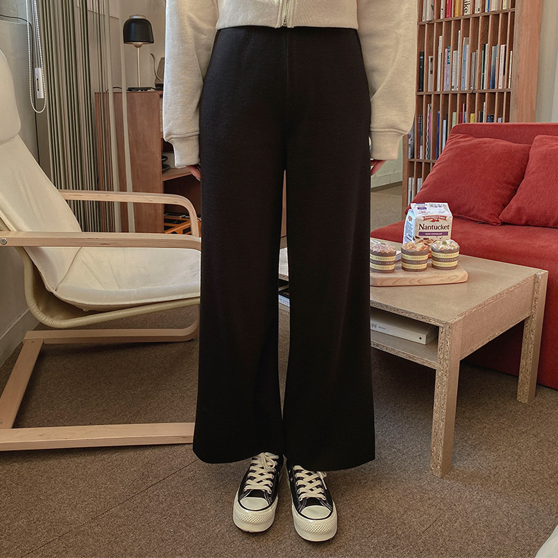 쫀득하고 편안한 니트 패브릭의 허리밴딩 와이드팬츠 pants 벚꽃룩