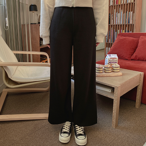ps2527 쫀득하고 편안한 니트 패브릭의 3기장 허리밴딩 와이드팬츠 pants