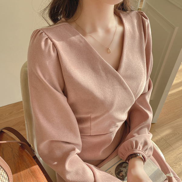 op10428 소프트 피치기모 랩브이넥 롱원피스
