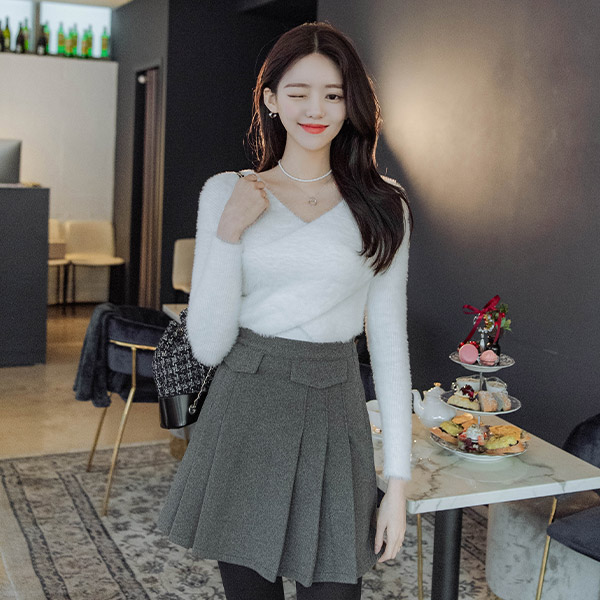 nt2545 크리미한 컬러감과 헤어리한 소재의 X자 랩디자인 슬림핏 V넥 니트 knit