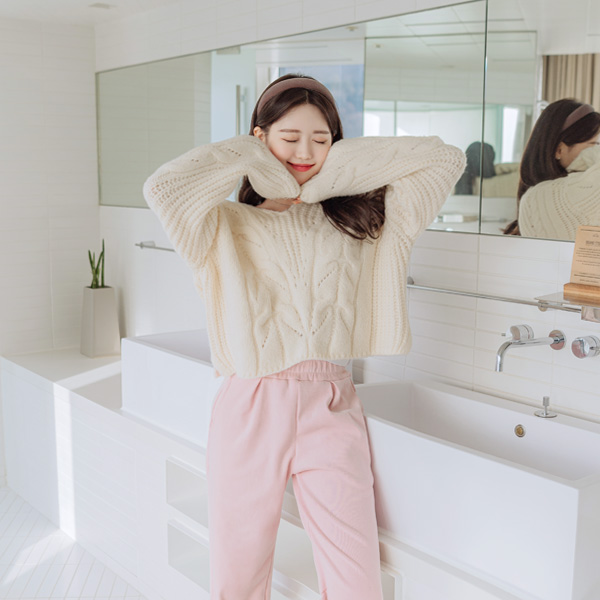 nt2578 포근포근 편안하고 청순한 무드의 스카시 꽈배기 루즈핏 브이넥 니트 knit
