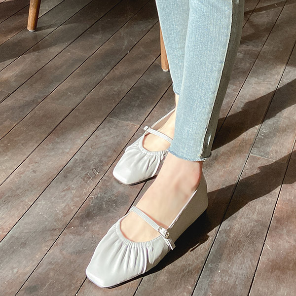 sh2181 러블리한 감성의 셔링 디테일이 돋보이는 스퀘어 앞코 메리제인 벨티드 플랫 슈즈 shoes