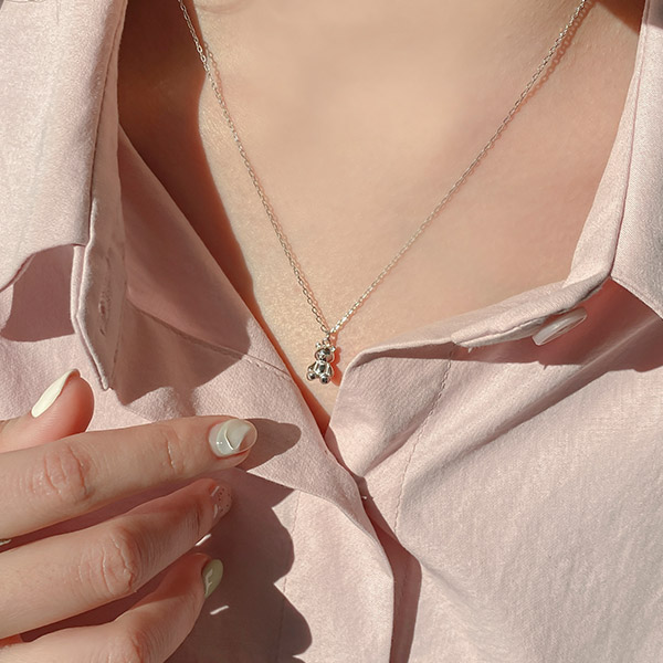 ac4885 미니멀한 사이즈의 곰돌이 실버 네크리스 necklace