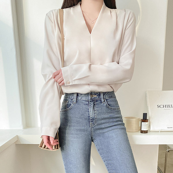 bs5698 페이드 브이넥 핀턱 블라우스